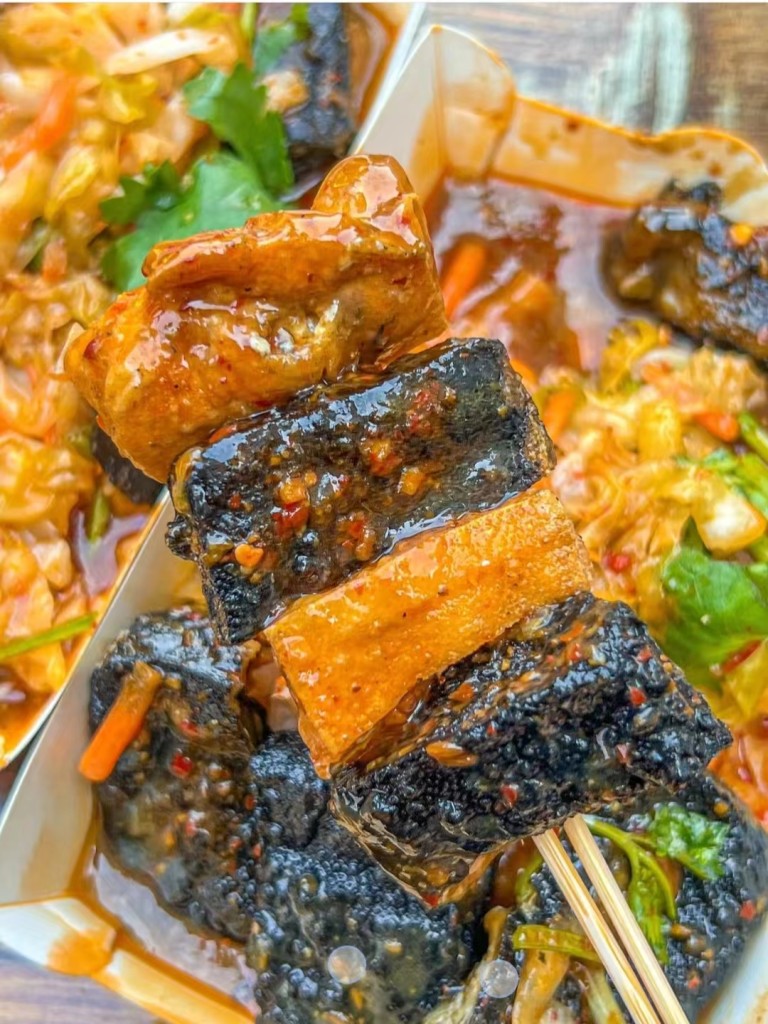 臭豆腐商用配方技术｜外酥里嫩臭香入味做法｜摆摊夜市爆款完整教程-阿紫姑娘小吃配方网